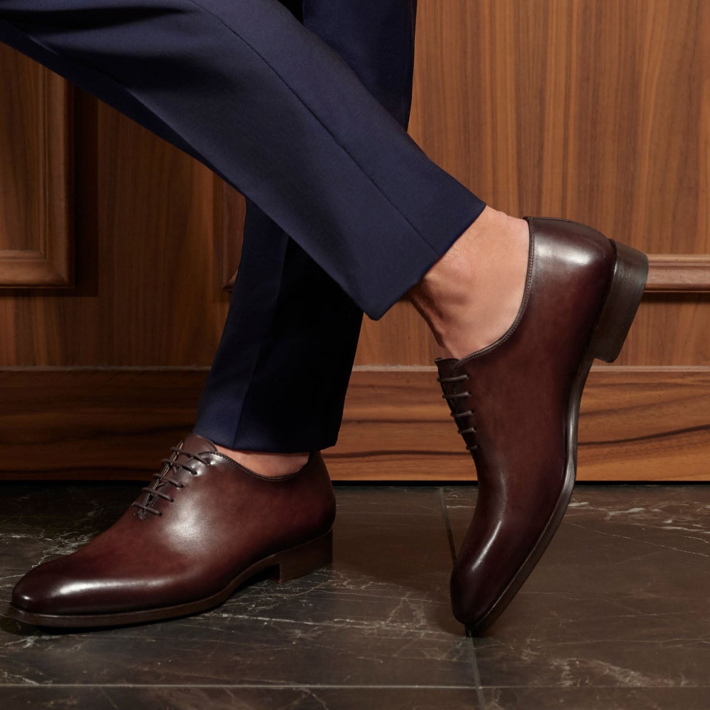 FLEUR richelieu en cuir tabac à bout golf